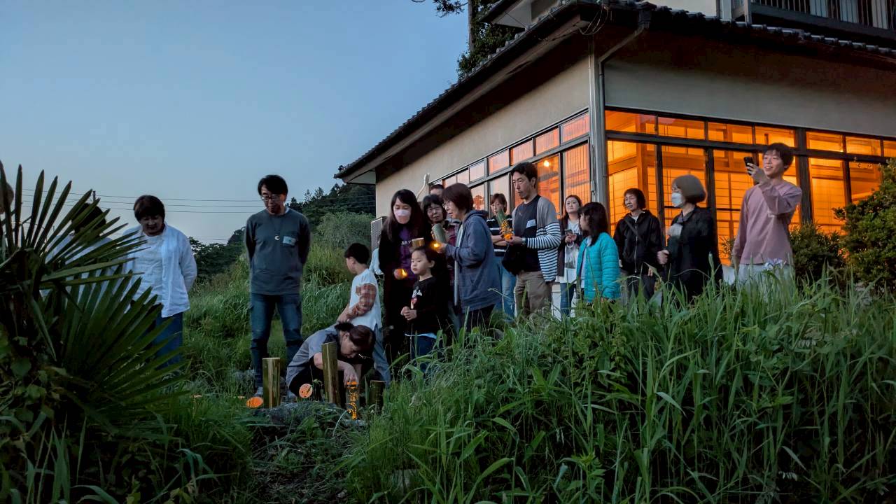 那須の夜に、ちいさな灯がともった夜──竹灯籠作り＆ゆるっと交流会